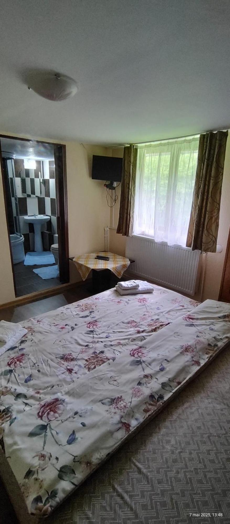 Cabana Cerbu Bozovici Ngoại thất bức ảnh