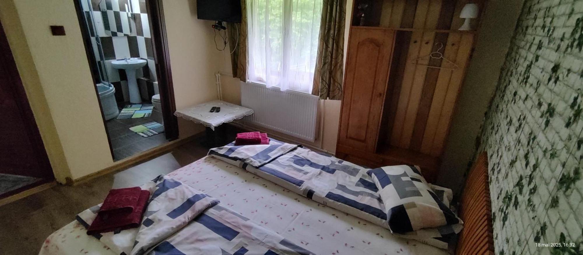 Cabana Cerbu Bozovici Ngoại thất bức ảnh